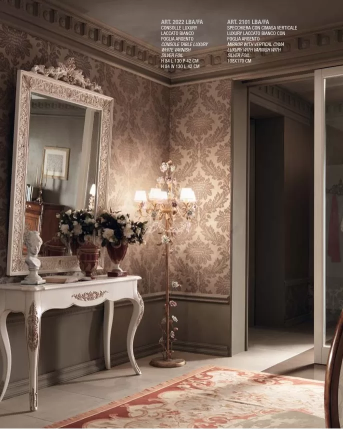 Gran Guardia Rectangular Hand-Carved Mirror with Vertical Crest by Francesco Pasi, classic dressing table