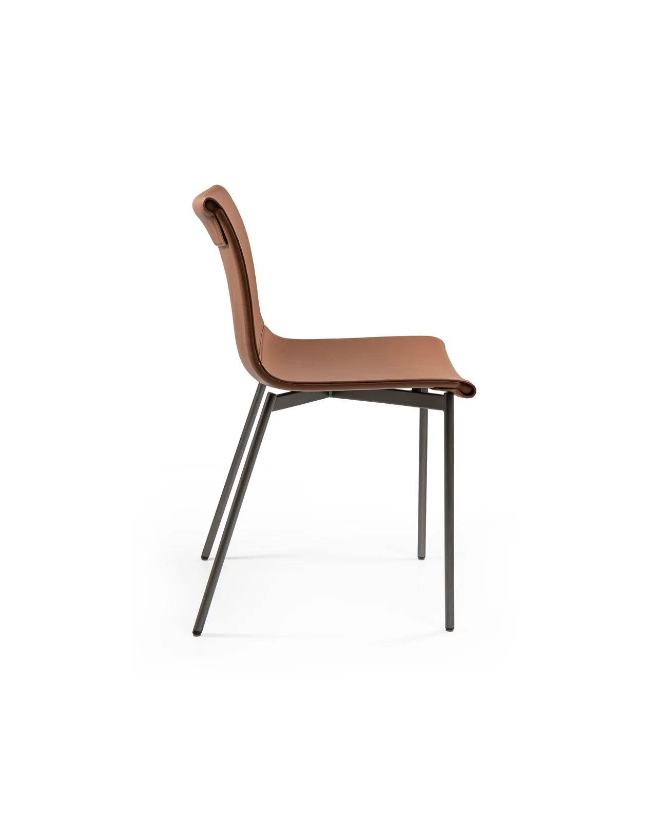 Circe dining chair by Cantori, studio view, photo 2 of 8, Nobili Design catalog
