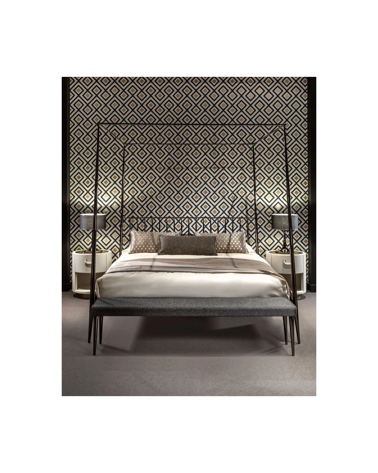 Urbino Canopy bed by Cantori, in an interior setting, photo 5 of 9
