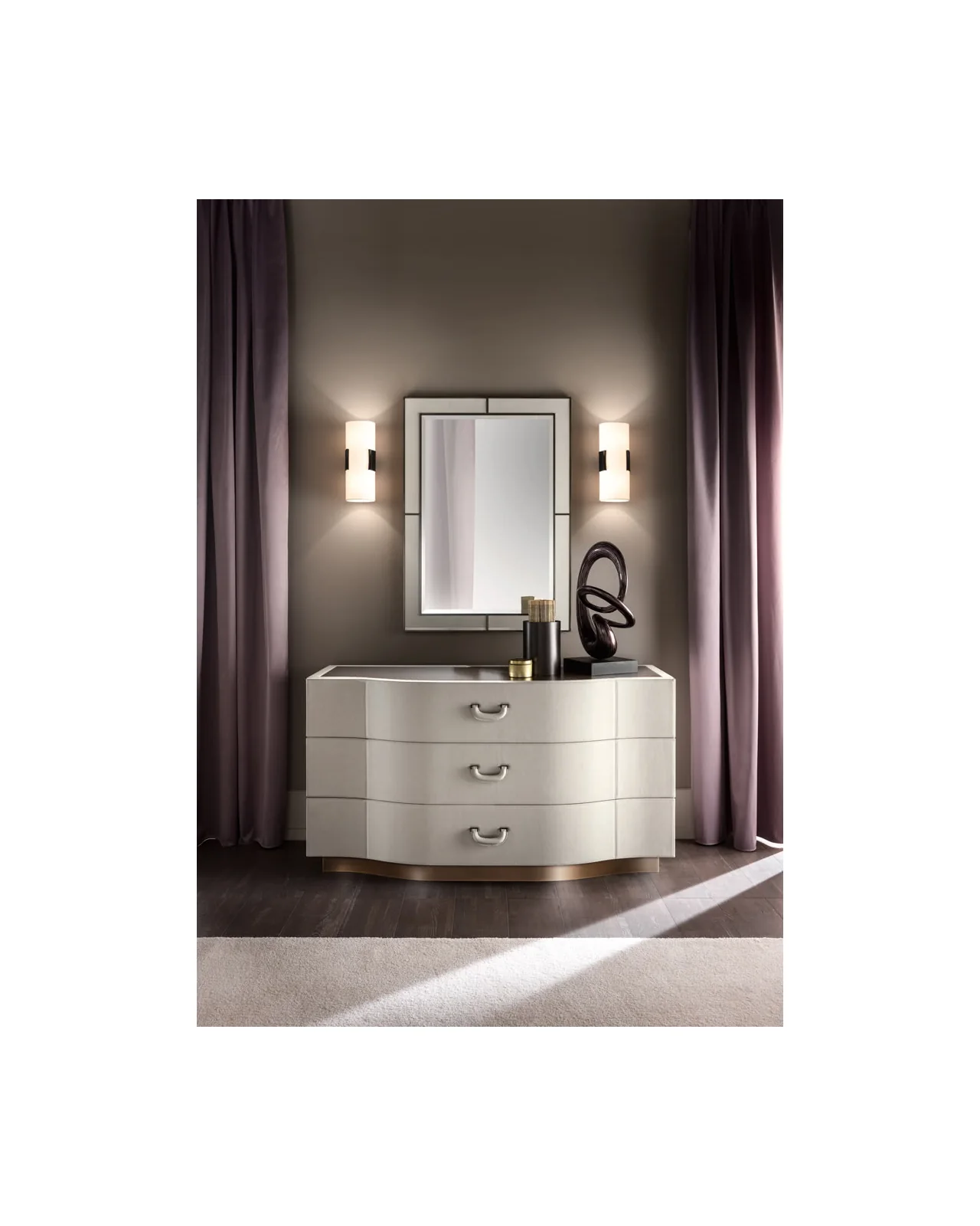 Valentino chest of drawers by Cantori, in an interior setting, photo 2 of 4