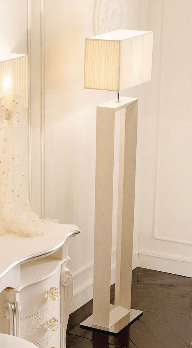 Classic luxury bedroom furniture Amelie Golden 7