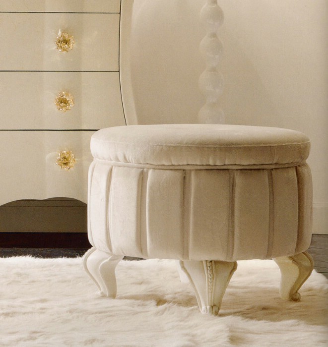 Classic luxury bedroom furniture Amelie White 5