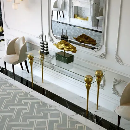 Raffinata consolle Lotus con lussuosa finitura oro lucido per interni italiani di alta gamma, mobili di design italiano