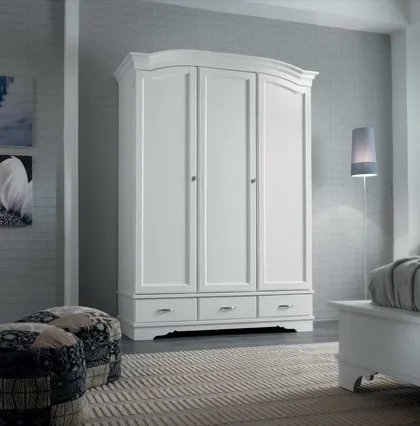 la Maison Wardrobe, Italian furniture store